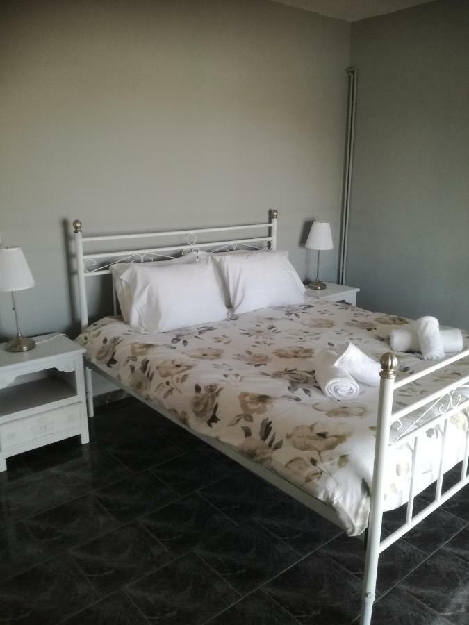 Seven Seas Apartments อาร์เตมีดา ภายนอก รูปภาพ
